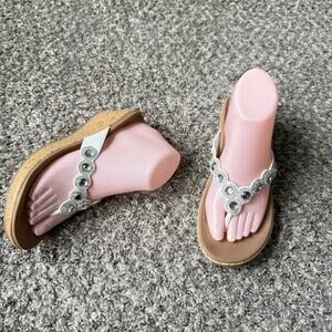 Skechers Women's Beverlee Bizzy Babe Rhinestone Thong Wedge Sandal White 6.5 New